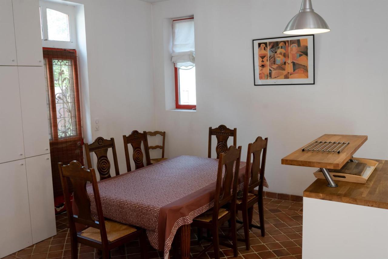 La Maison Rouge Saint-Sauveur-en-Puisaye Buitenkant foto